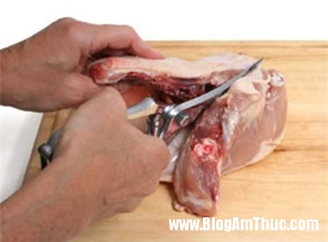 kythuatcatthitga 65e63 Kỹ thuật cắt thịt gà đơn giản