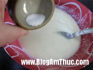 tomchienmexotyaourt c271d 300x225 Hấp dẫn với tôm chiên mè xốt yaourt