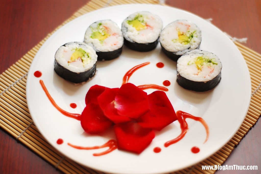 Cach lam sushi ngon du vi 2 Học cách làm sushi ngon đủ vị tại nhà