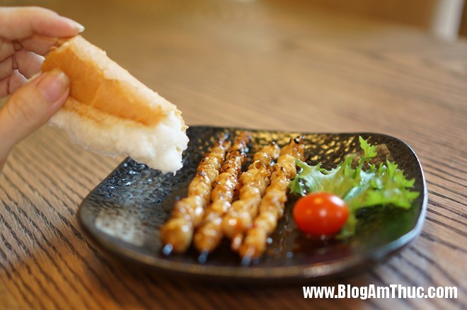 6Rang Muc Nuong Đến nhà hàng Nhật YummyQ thưởng thức món nướng siêu rẻ