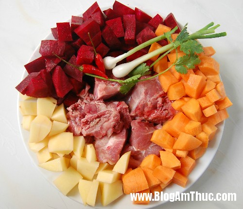 canh cu den ham xuong cho nguoi huyet ap thap 6 Canh củ dền tốt cho bệnh nhân huyết áp thấp