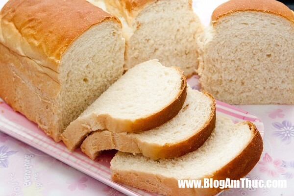 lam banh mi sandwich 11 Bửa sáng tiện lợi và bổ dưỡng với bánh mì Sandwich