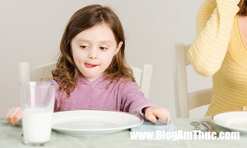 7 mon an sang tot cho suc khoe cua be 2 Tìm hiểu 7 món ăn sáng tốt cho sức khỏe của bé