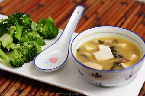 2013 07 23.01.40.19 miso soup2 Khám phá nét văn hóa ẩm thực đa dạng của Nhật Bản