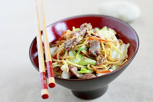 500 333 mi yakisoba tren duong pho nhat ban 91c7 Mì Yakisoba ngon lạ trên đường phố Nhật Bản