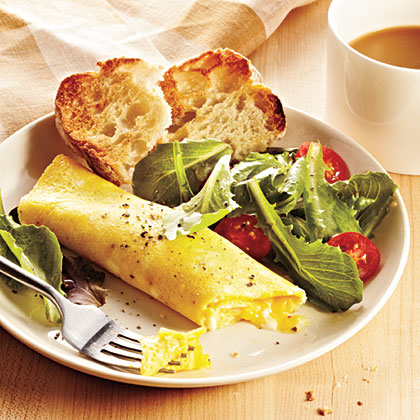 classic french omelet ck x 4374 1393089667 Trứng tráng kiểu Pháp cho buổi sáng 