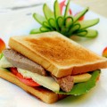 cach-lam-mon-banh-mi-sandwich-kep-thit-nguoi-bap-cai-1